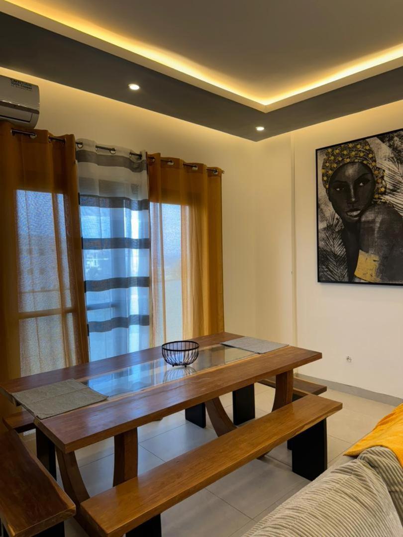 Luxueux Appartements - 2 Pieces Ou 4 Pieces - Quartiers Prises D'Almadies Et Ngor" Dakar Exterior foto