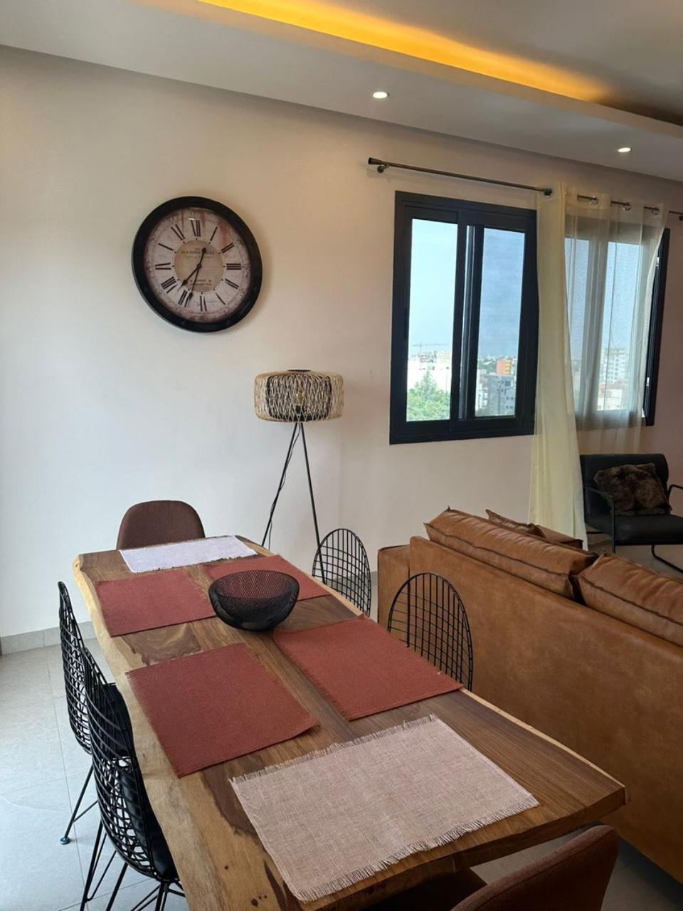 Luxueux Appartements - 2 Pieces Ou 4 Pieces - Quartiers Prises D'Almadies Et Ngor" Dakar Exterior foto