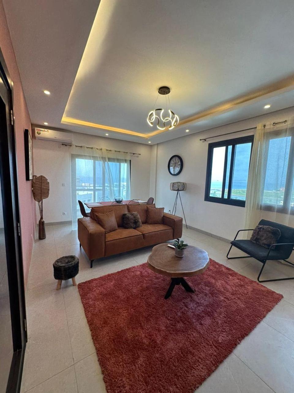 Luxueux Appartements - 2 Pieces Ou 4 Pieces - Quartiers Prises D'Almadies Et Ngor" Dakar Exterior foto