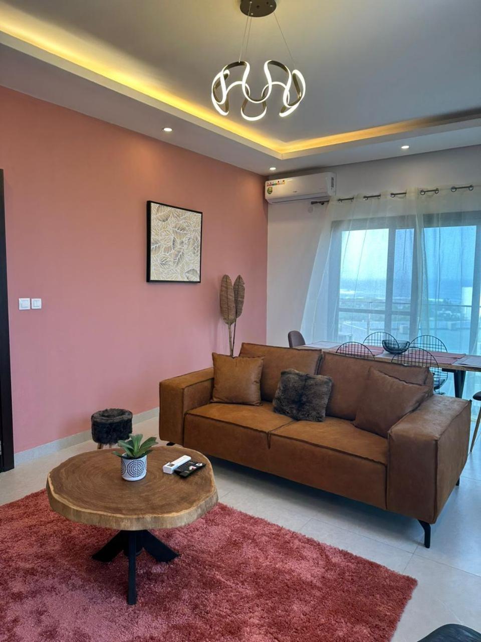 Luxueux Appartements - 2 Pieces Ou 4 Pieces - Quartiers Prises D'Almadies Et Ngor" Dakar Exterior foto