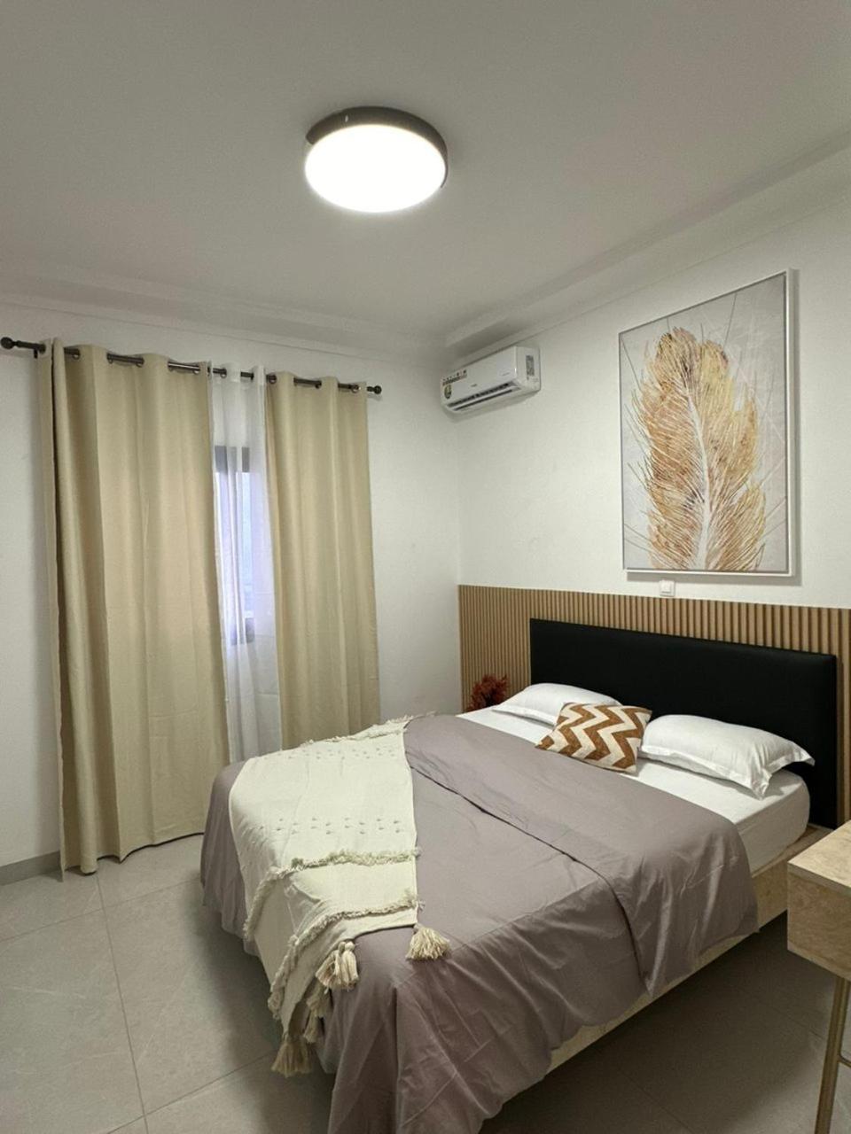 Luxueux Appartements - 2 Pieces Ou 4 Pieces - Quartiers Prises D'Almadies Et Ngor" Dakar Exterior foto