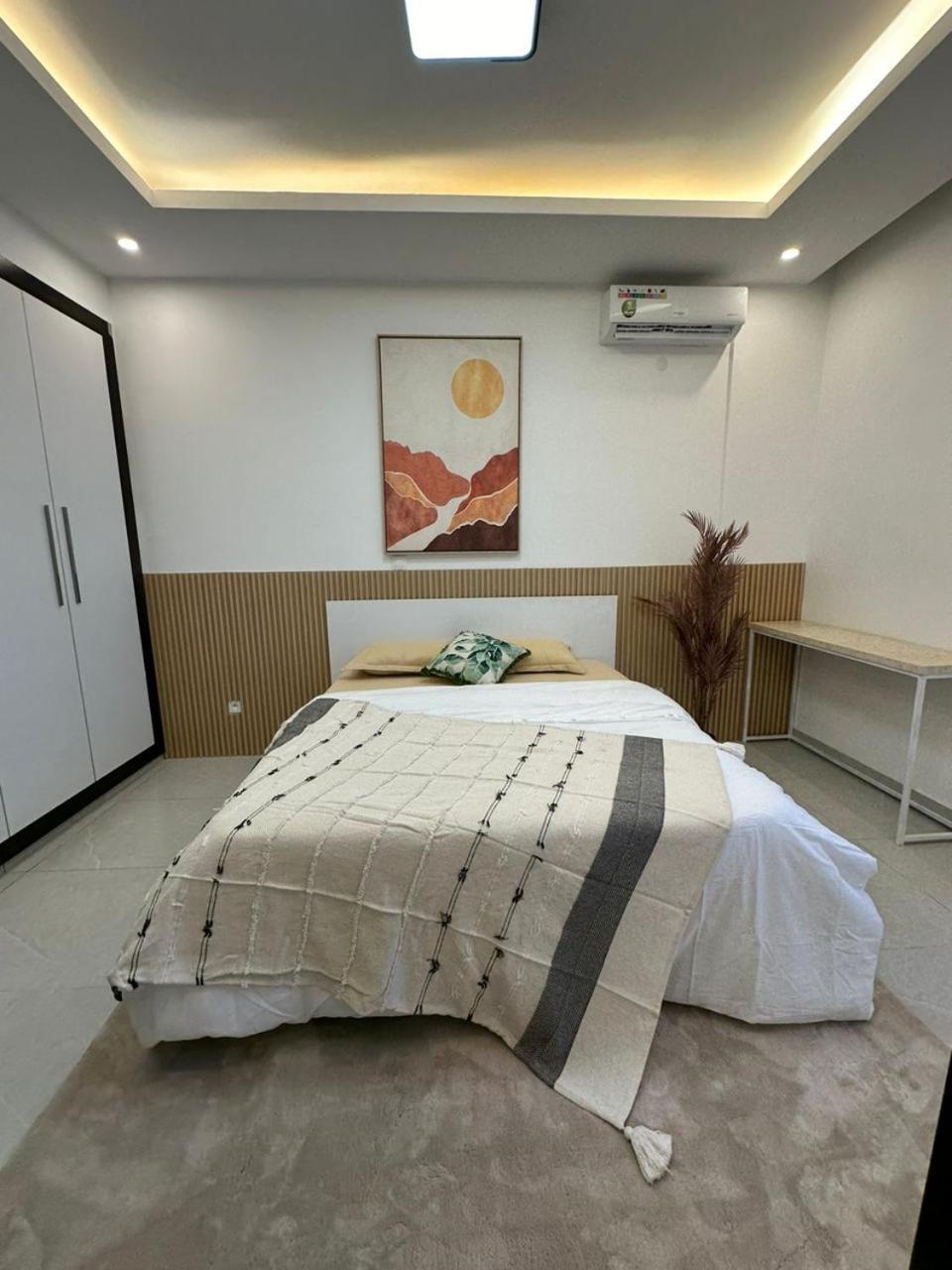 Luxueux Appartements - 2 Pieces Ou 4 Pieces - Quartiers Prises D'Almadies Et Ngor" Dakar Exterior foto